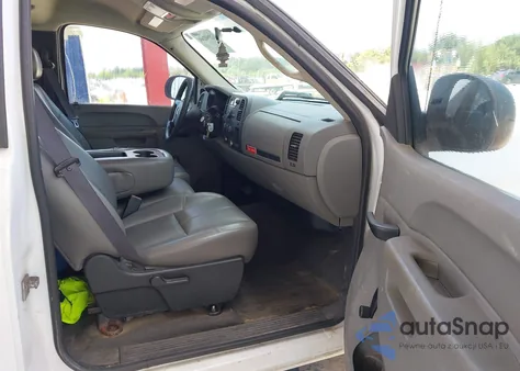 2011 Chevrolet Silverado 1500 Work Truck z USA, uszkodzony, nr VIN 1GCNCPEX7BZ281739